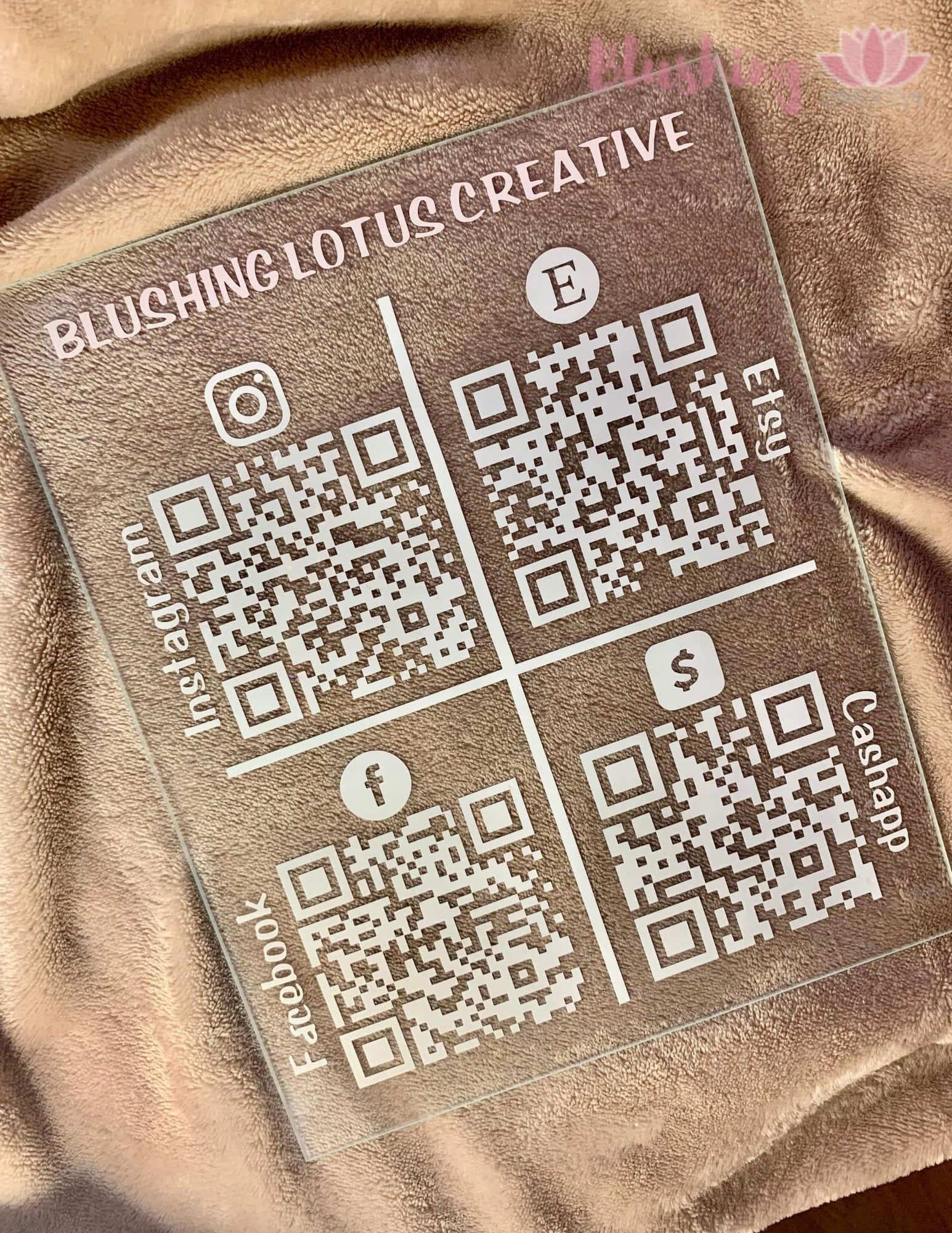 QR codes to scan and comment on social media